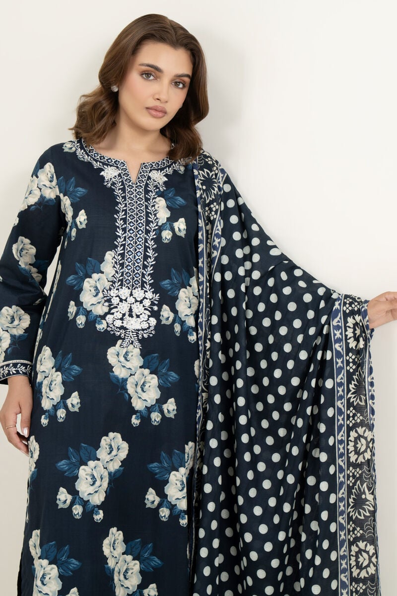 3 Piece - Embroidered Lawn Suit