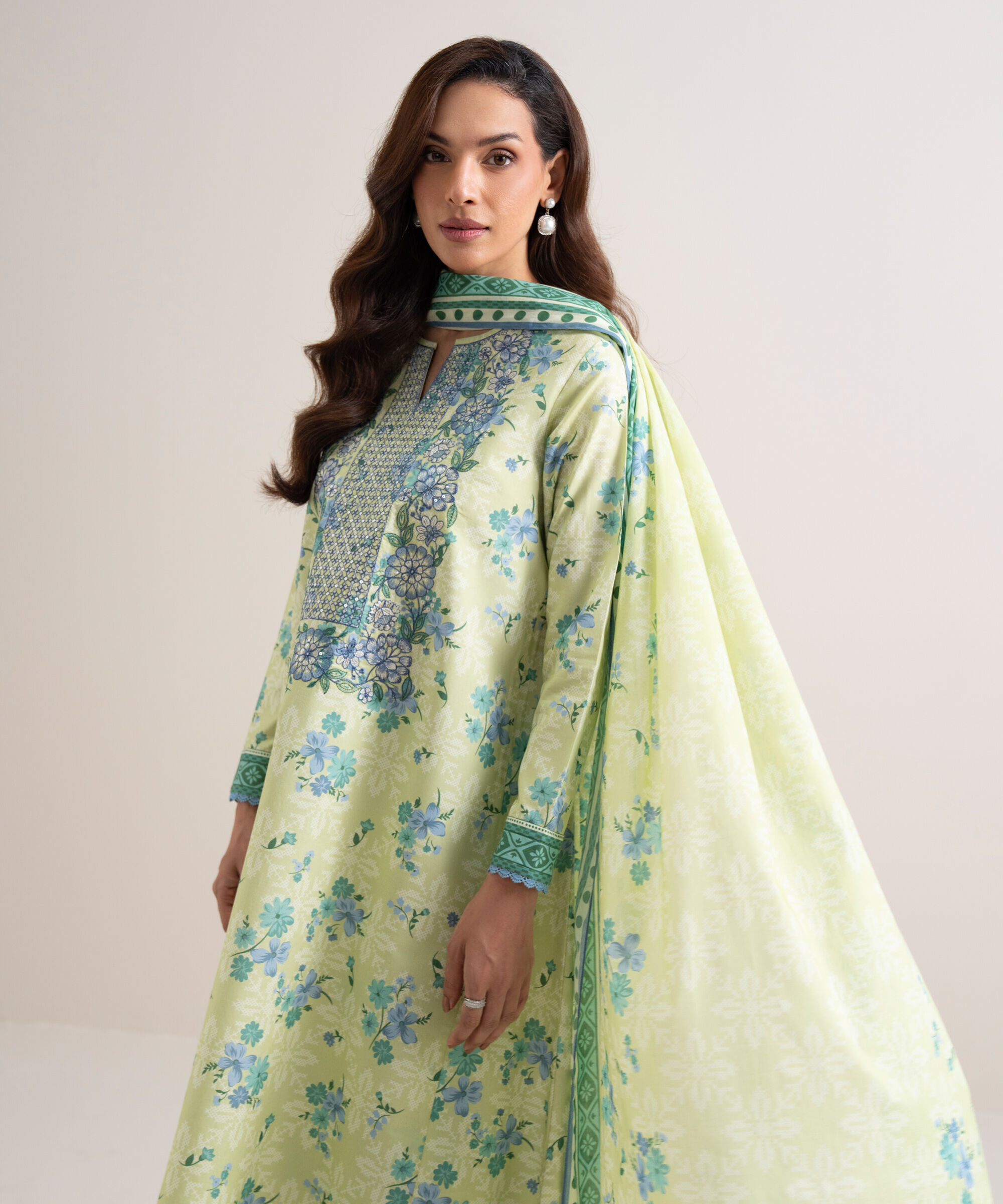 Unstitched 3 PC U2DDDS26V741
