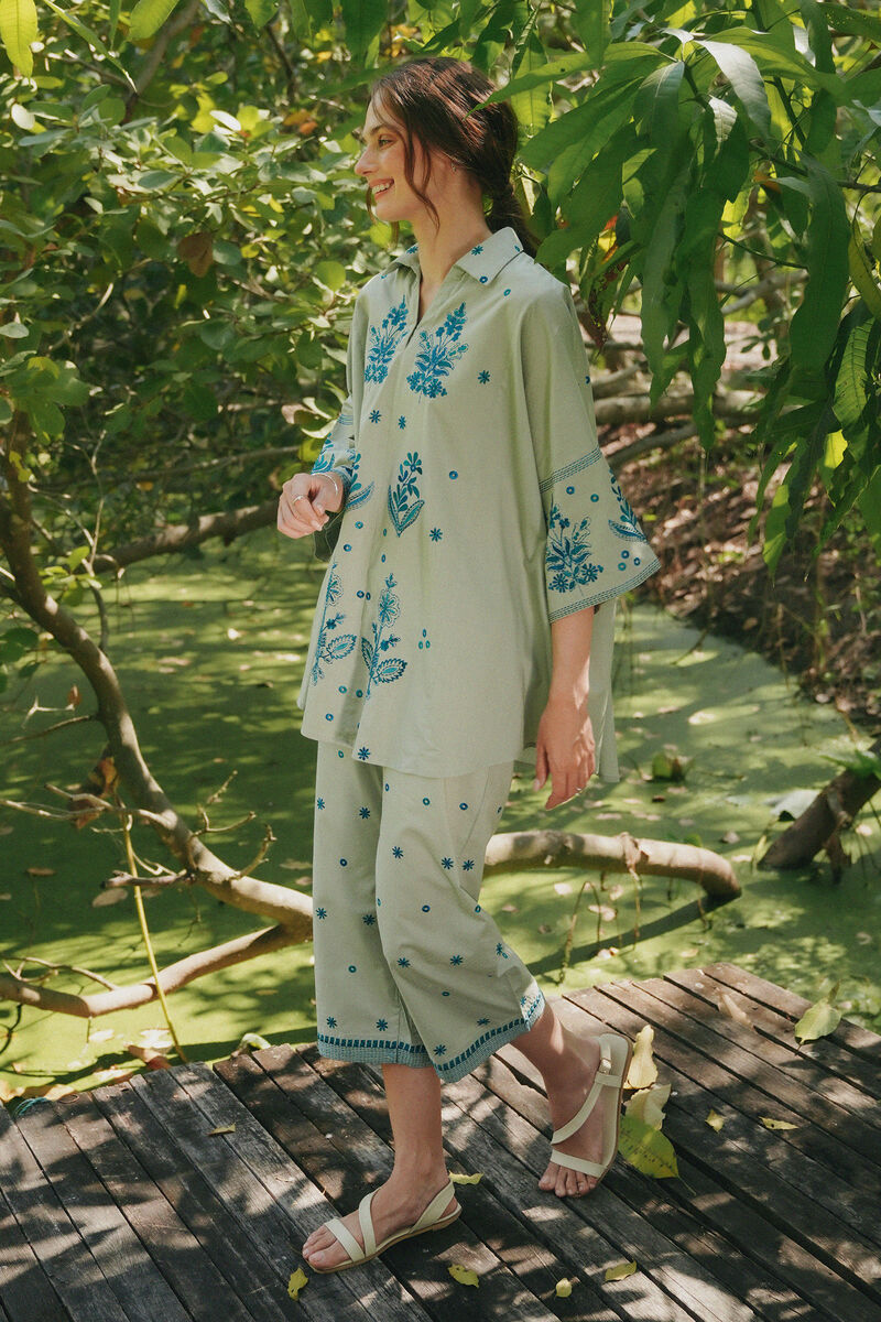 Embroidered Dobby Shirt