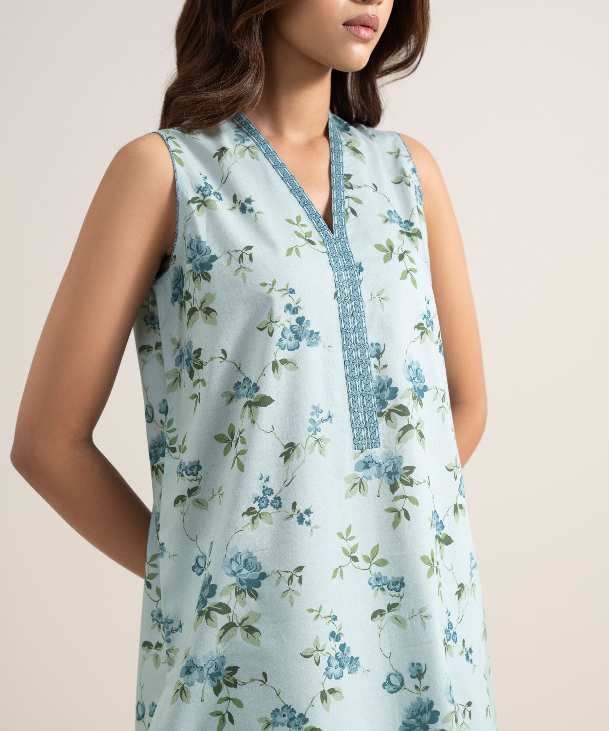 Unstitched 3 PC U3PDDS26V561