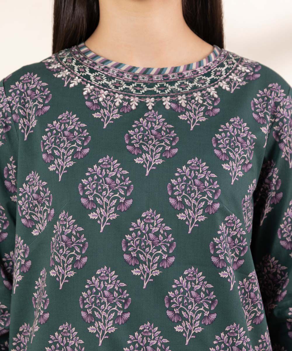 U3PEDF25V220 Unstitched 3 PC U3PEDF25V220