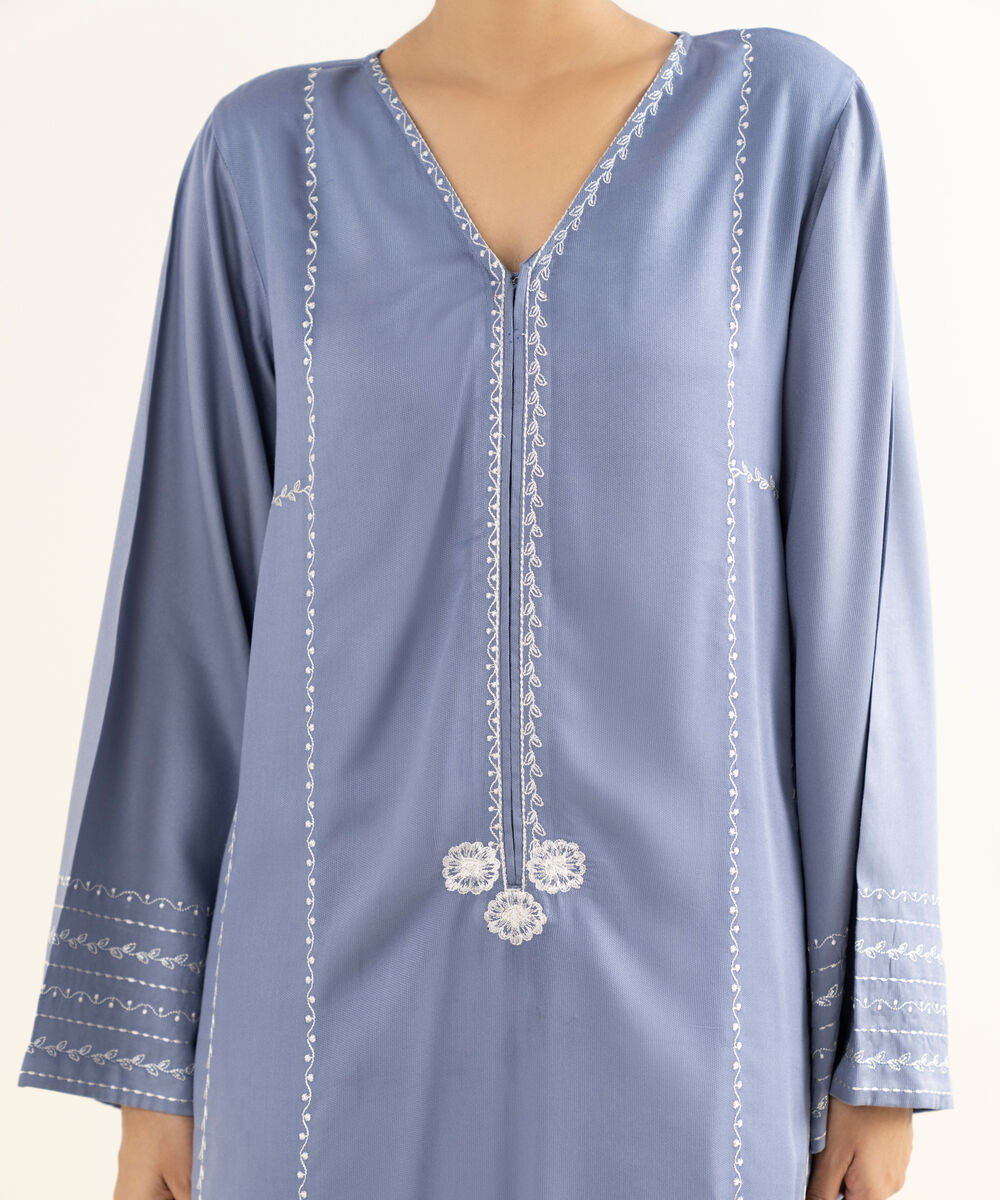 Women's RTW Bedford  Embroidered Blue Straight Shirt