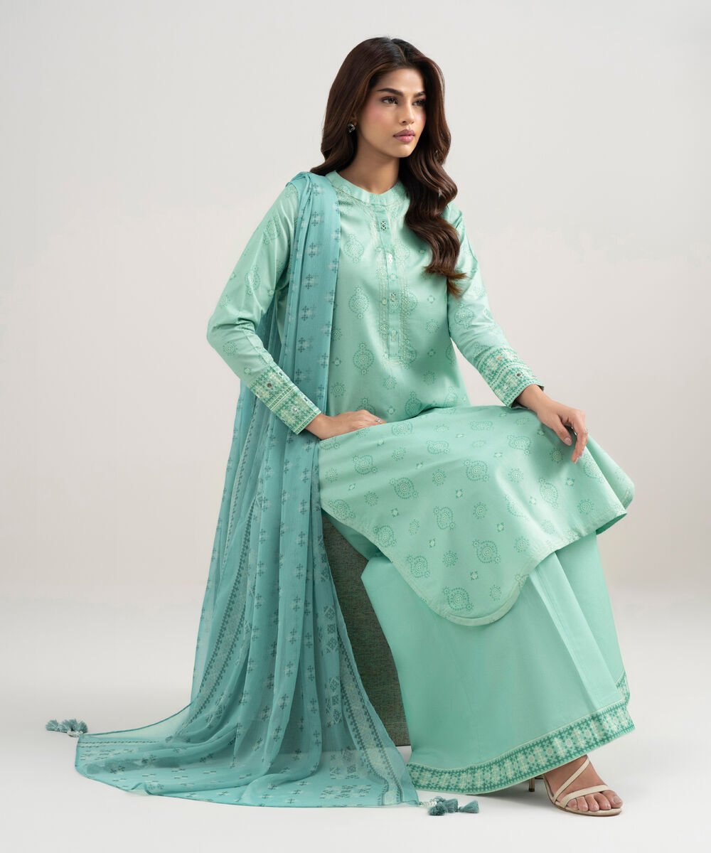 Women's Unstitched Zari Lawn Printed Green 3 Piece Suit