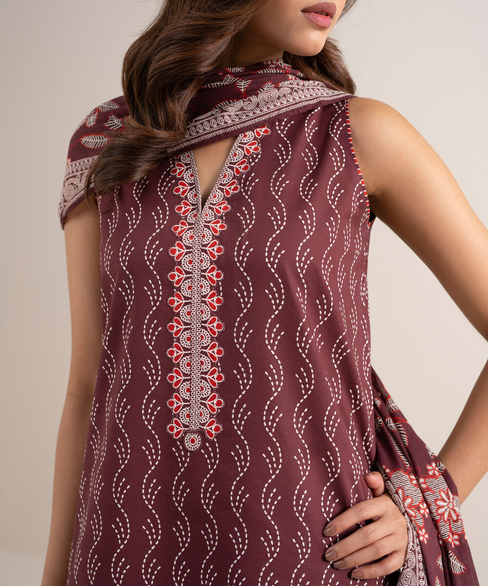Women's Unstitched Lawn Printed Maroon 3 Piece Suit
