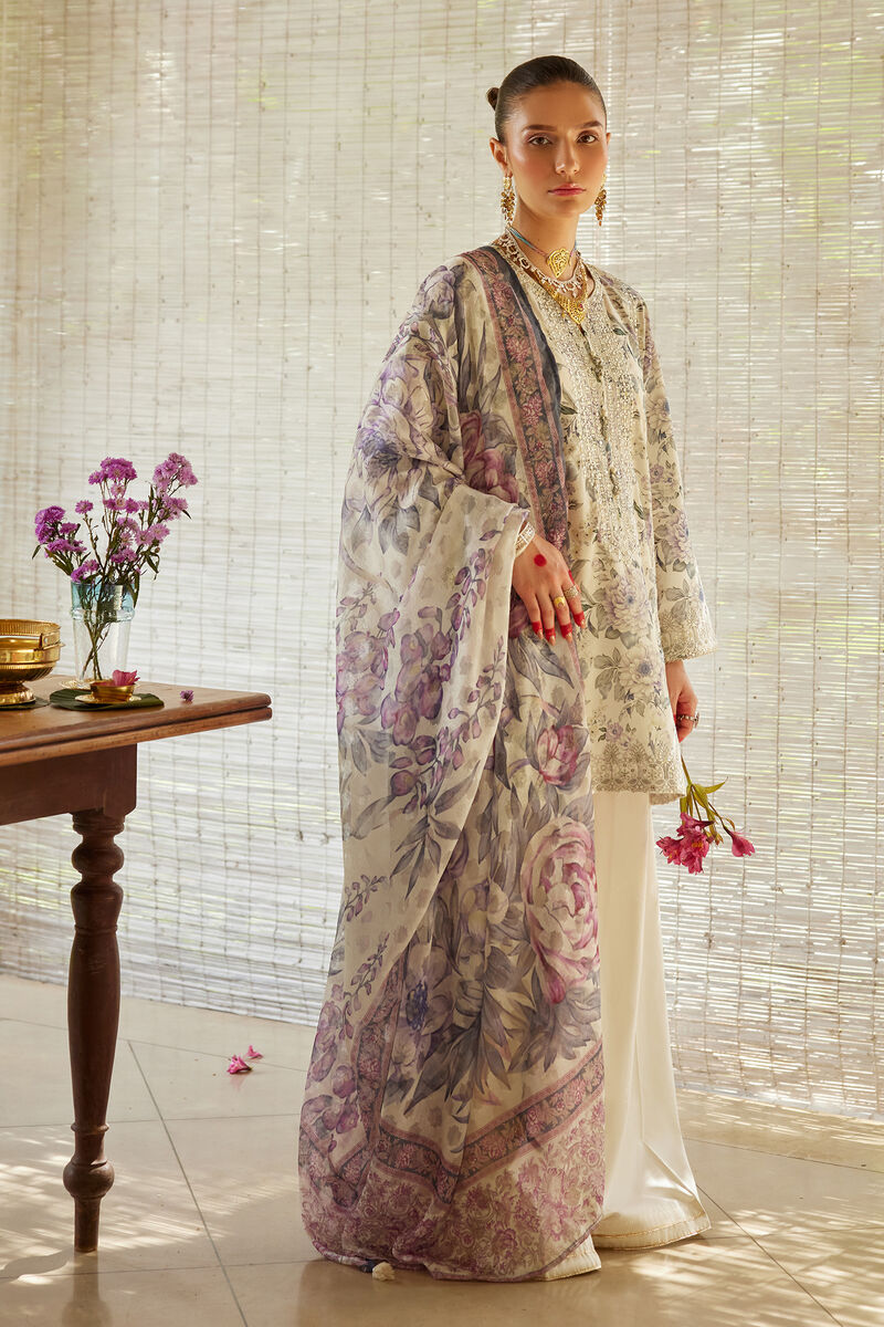 3 Piece - Embroidered Zari Lawn Suit