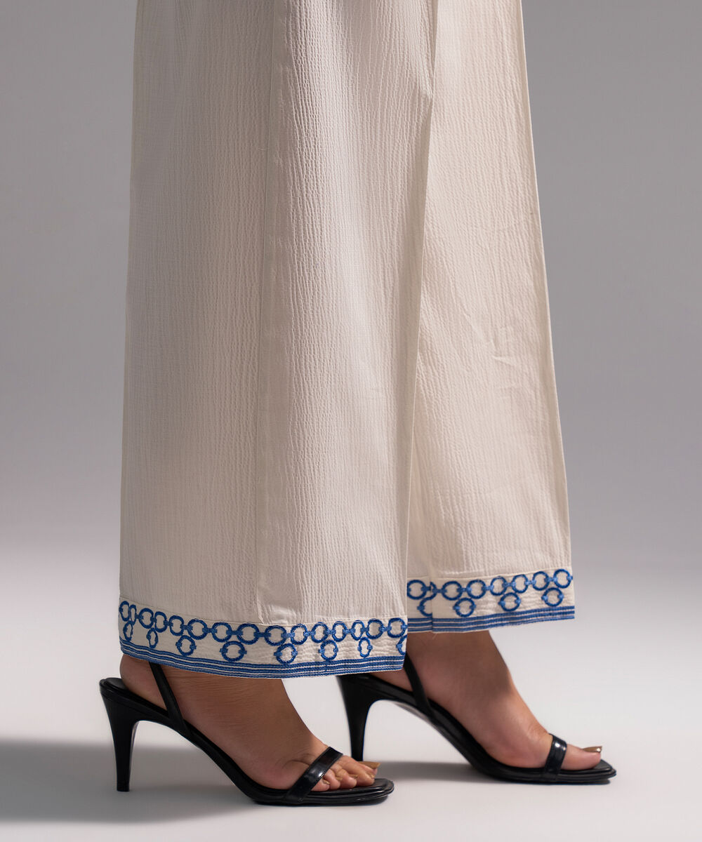Women's RTW Seersucker Solid Off White Culottes