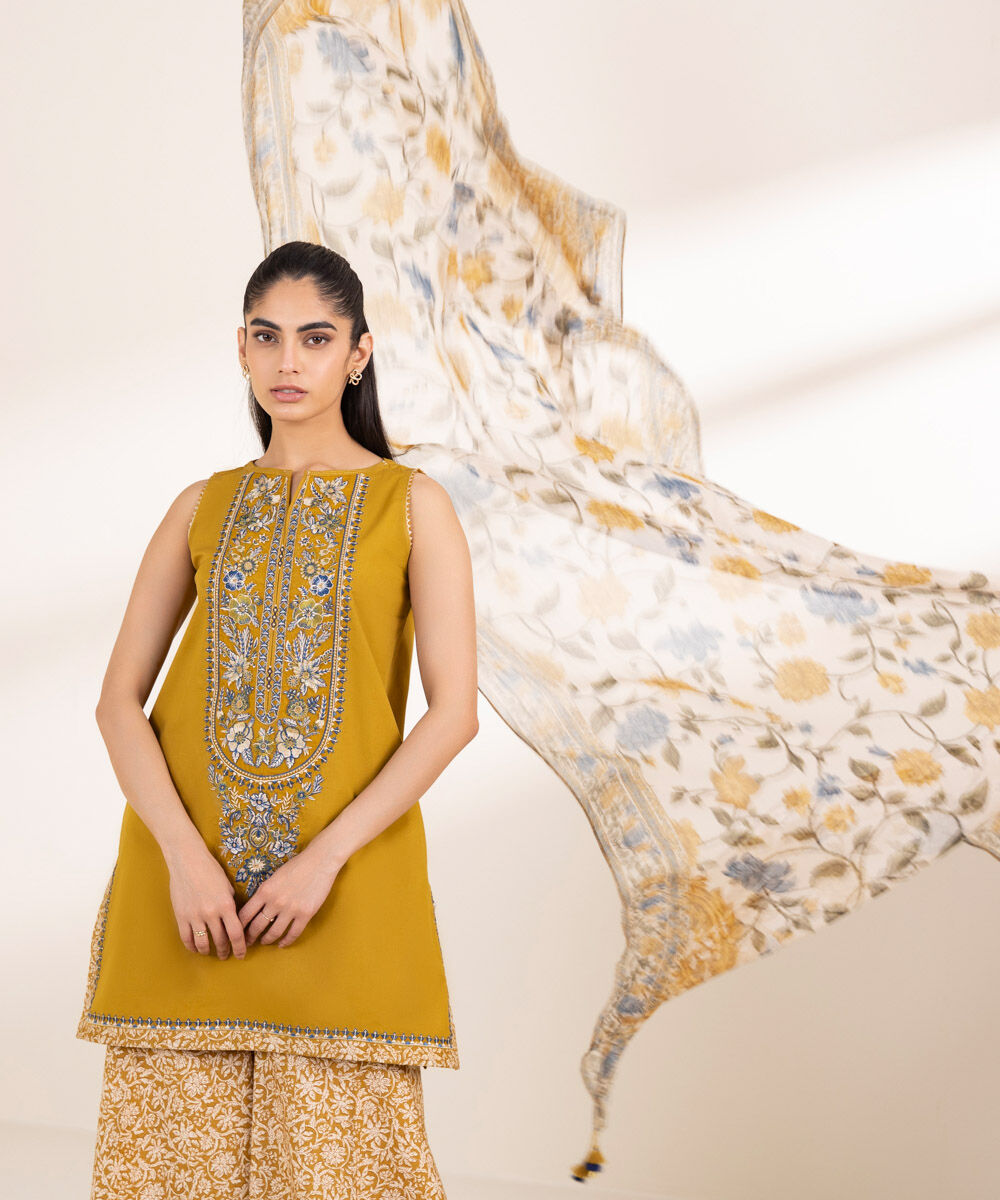 Woman - Yellow 3 Piece - Embroidered Lawn Suit