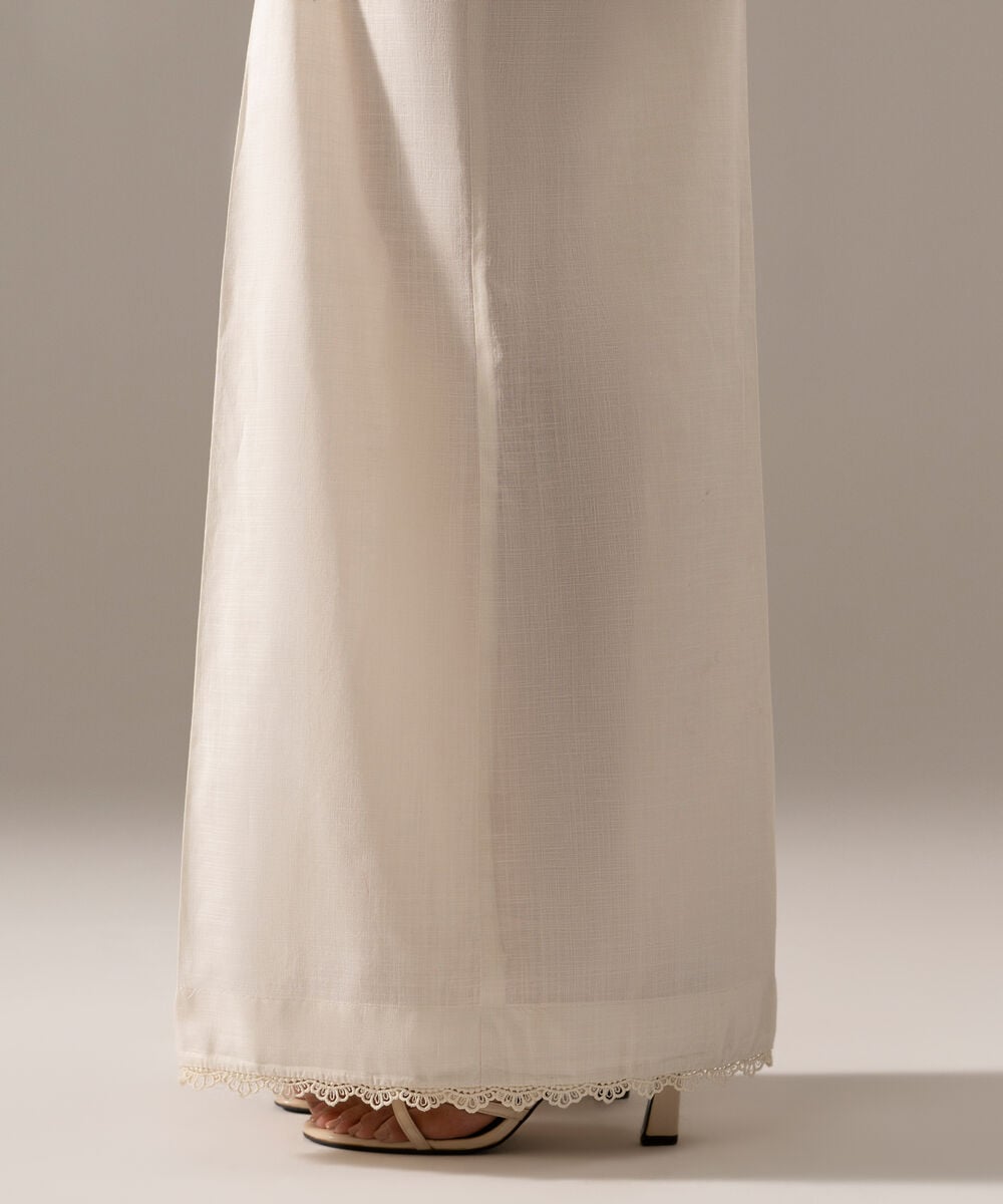 Women's RTW Cross Hatch Solid White Flared Pants