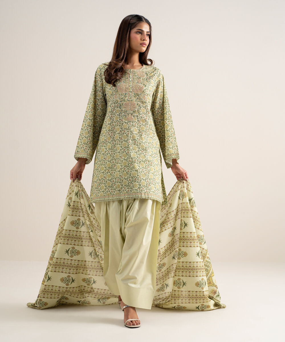 Women's Unstitched Lawn Embroidered Green 3 Piece Suit