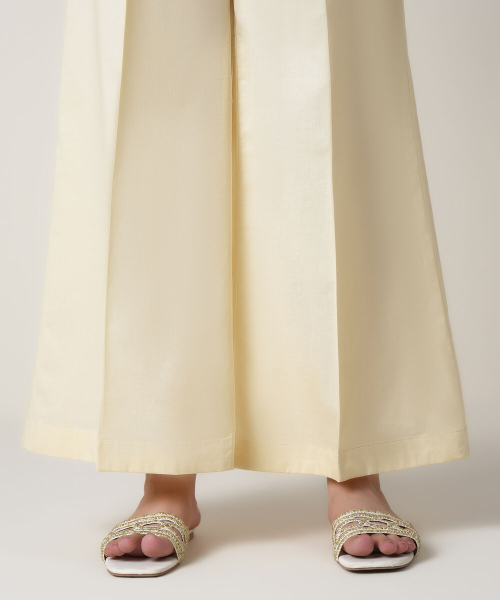 Women's RTW Cambric Off White Solid Trousers