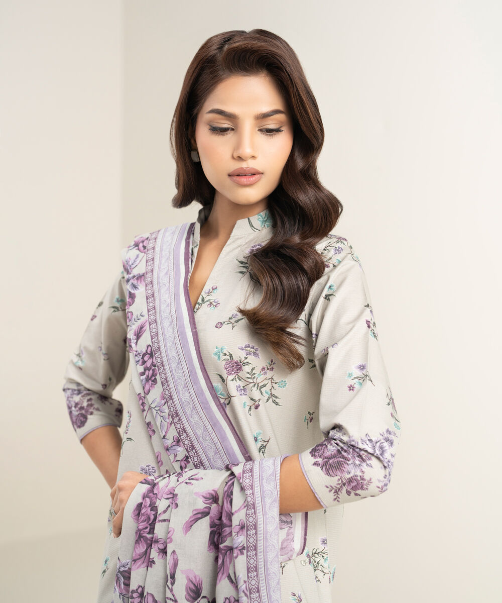 Women's Unstitched Zari Lawn Printed Purple 3 Piece Suit