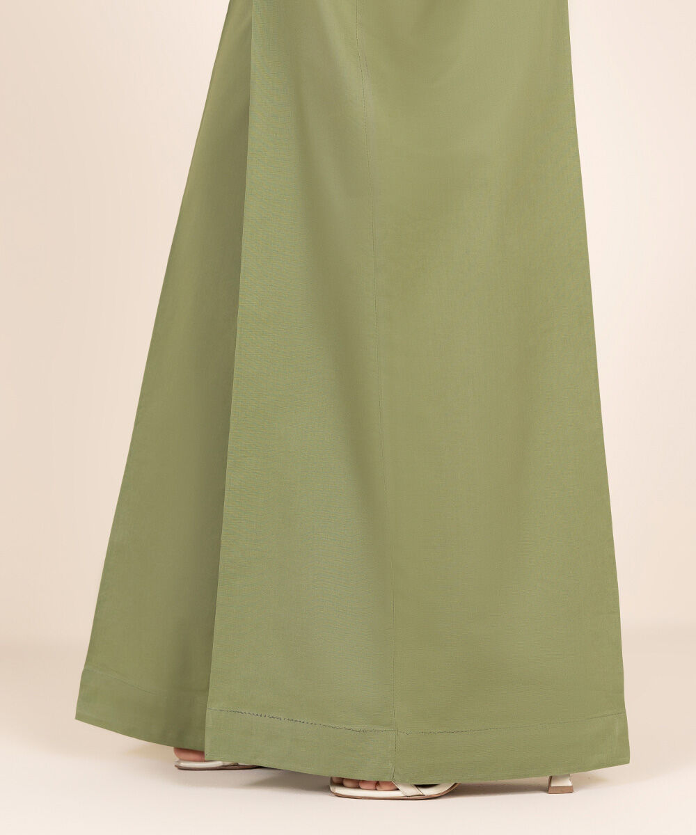 Women's RTW Cambric Green Solid Flared Pants