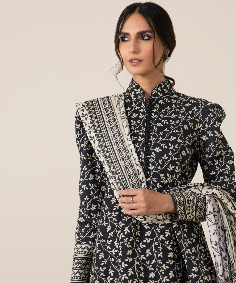 Unstitched Women's Printed Lawn Monochrome 3 Piece Suit
