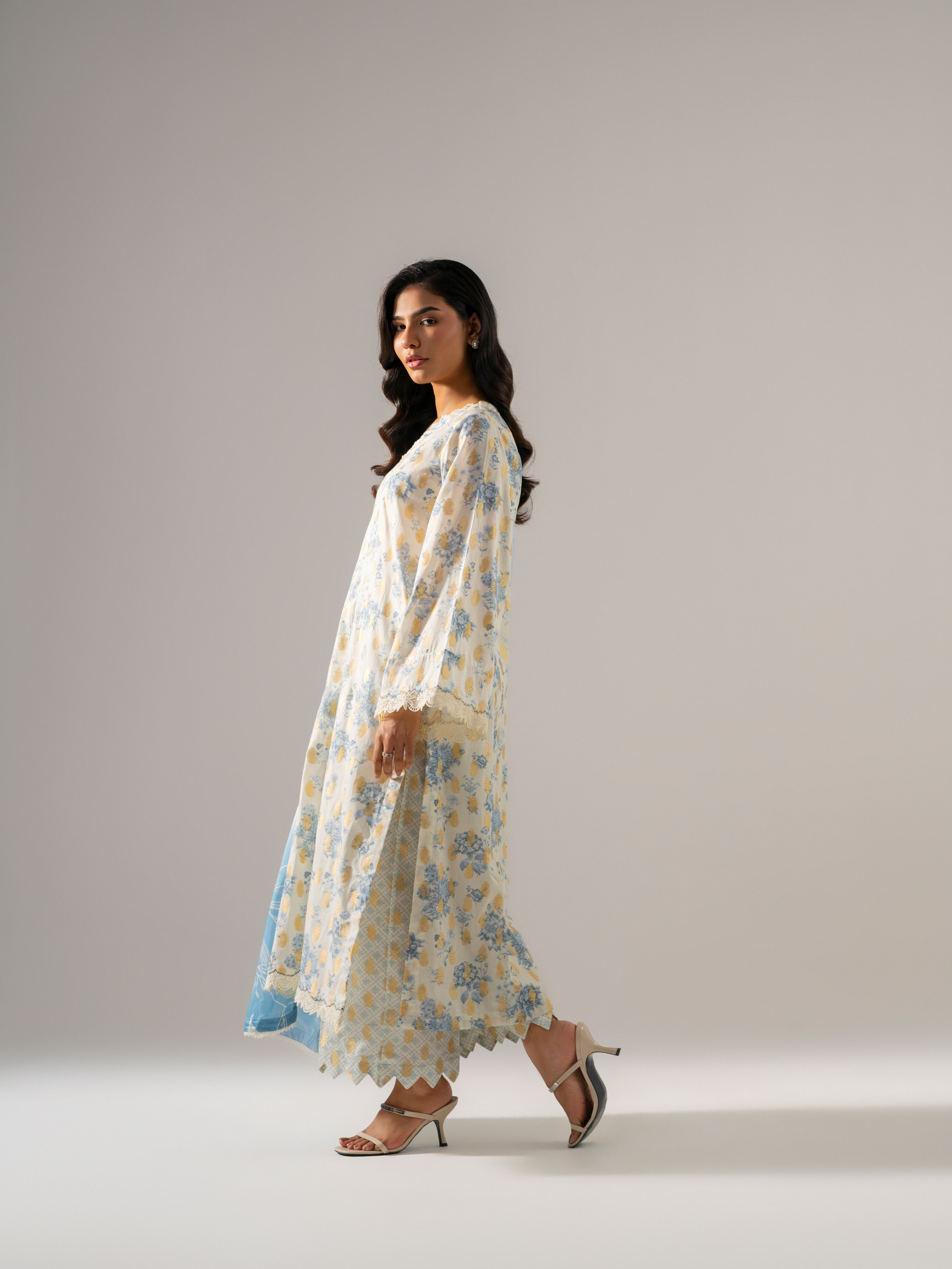 Retail Price: 25990/-PKR