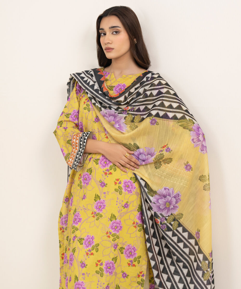 Women's RTW Slub Lawn Printed Black 3 Piece Suit