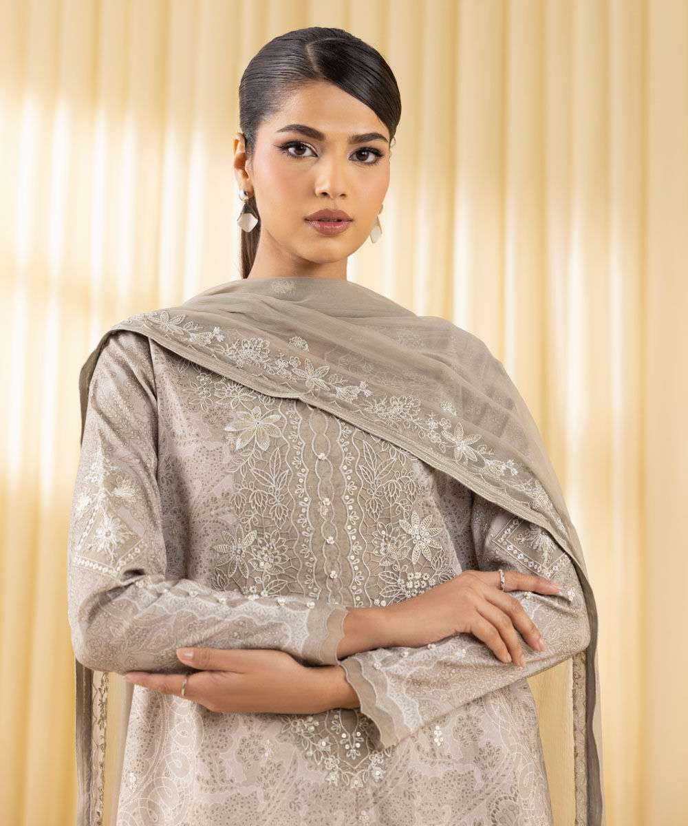 U3PEDF25V310 Unstitched 3 PC U3PEDF25V310