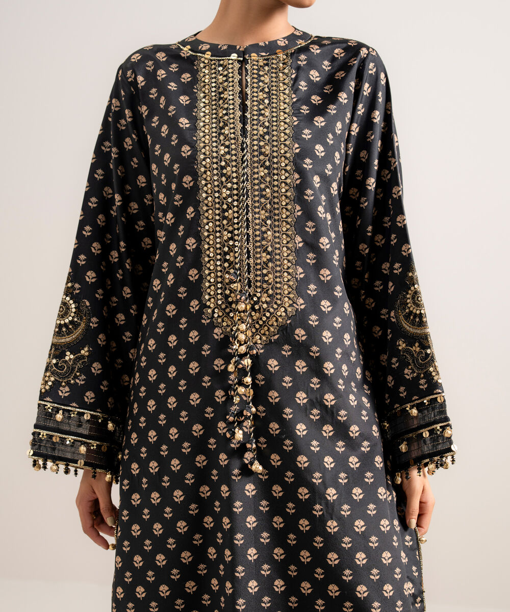 Women's Unstitched Printed Blended Grip Silk Black 3 Piece Suit