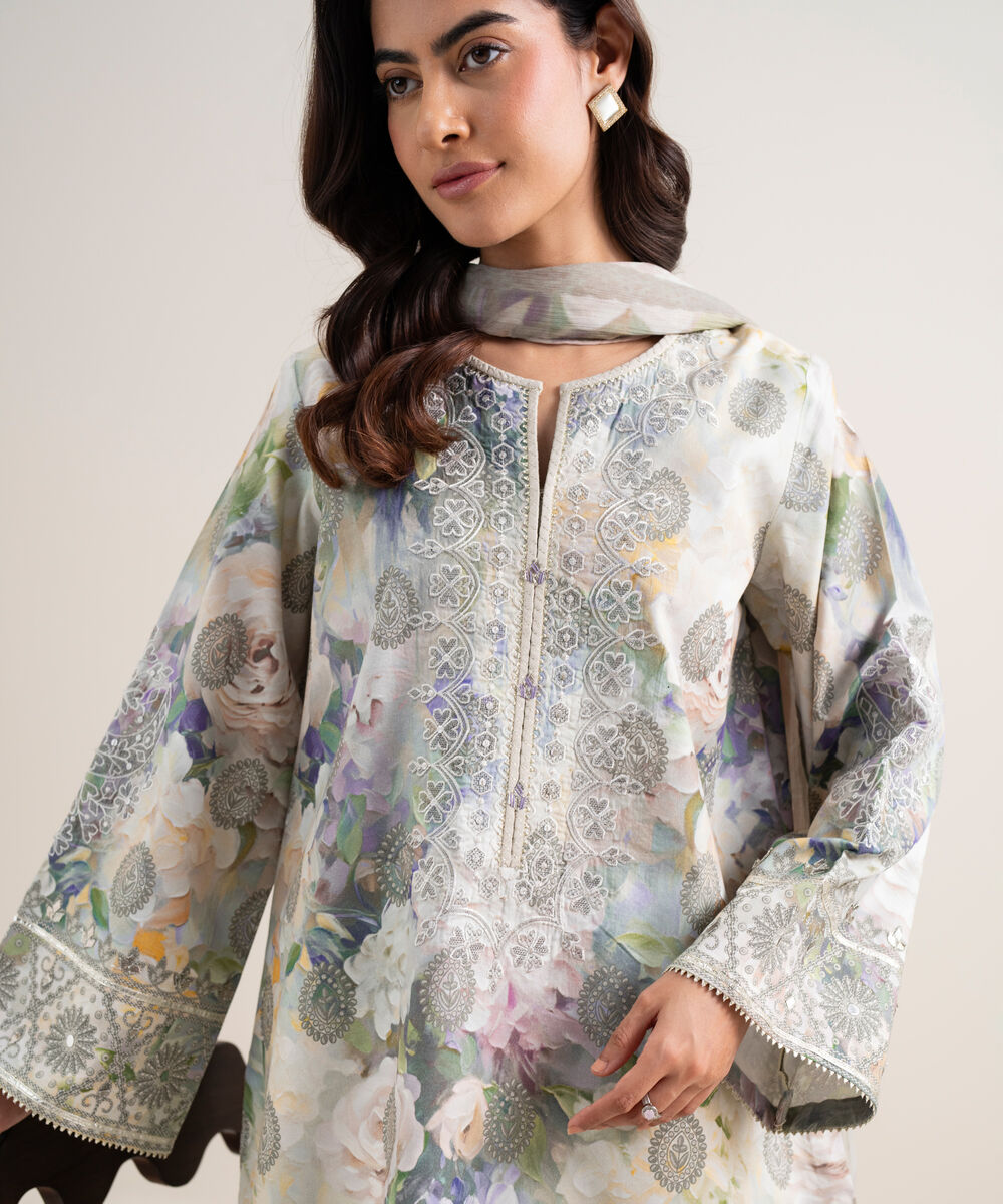 Women's Unstitched Lawn Embroidered Multi 3 Piece Suit
