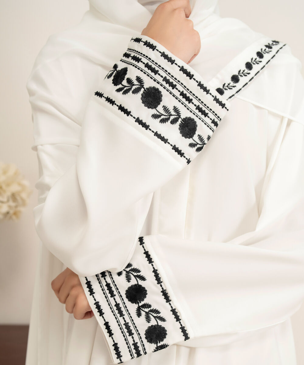 Women's White Color Block Embroiderd Abbaya Set