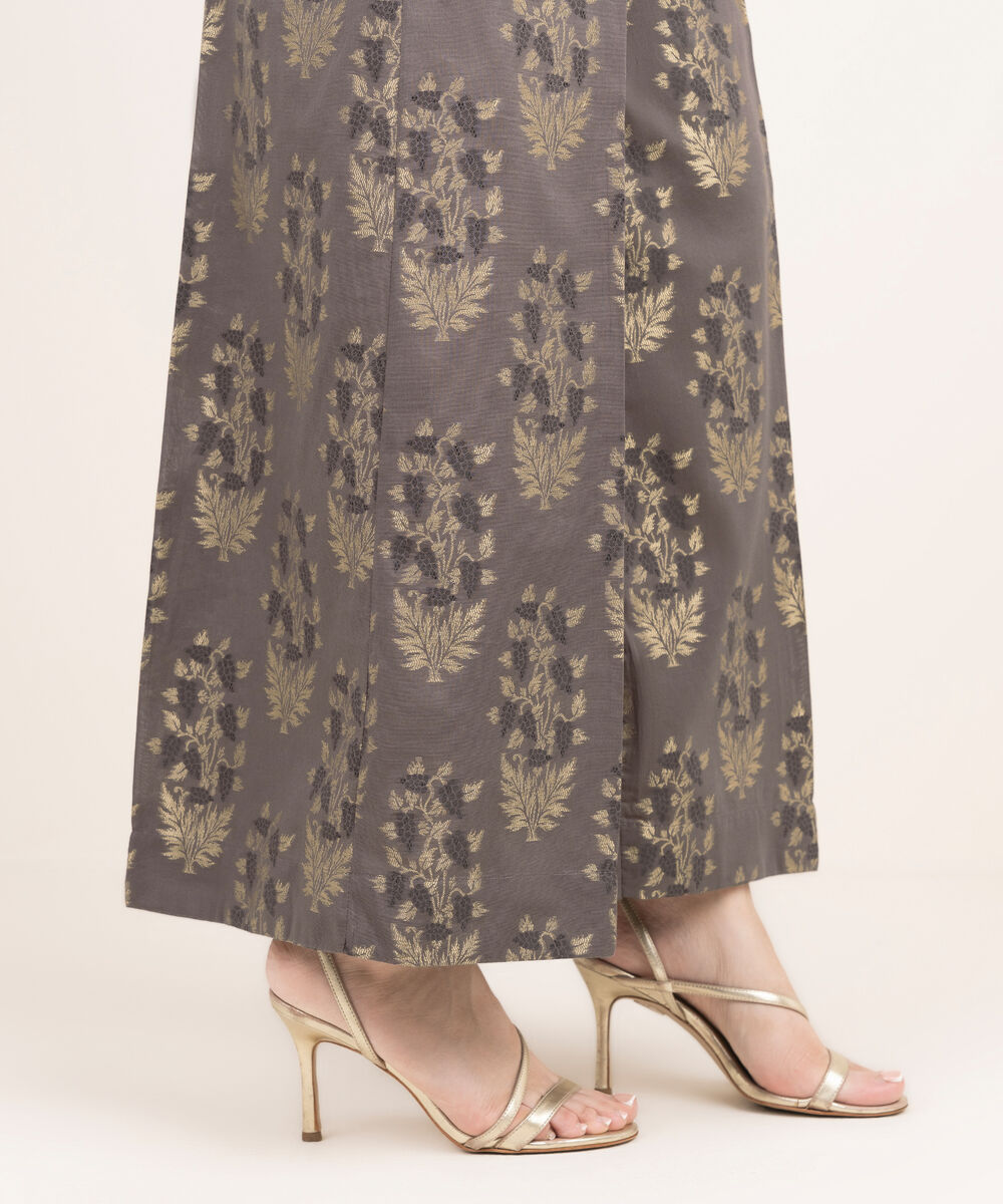 Women's RTW Extra Weft Jacquard Solid Grey Flared Pants