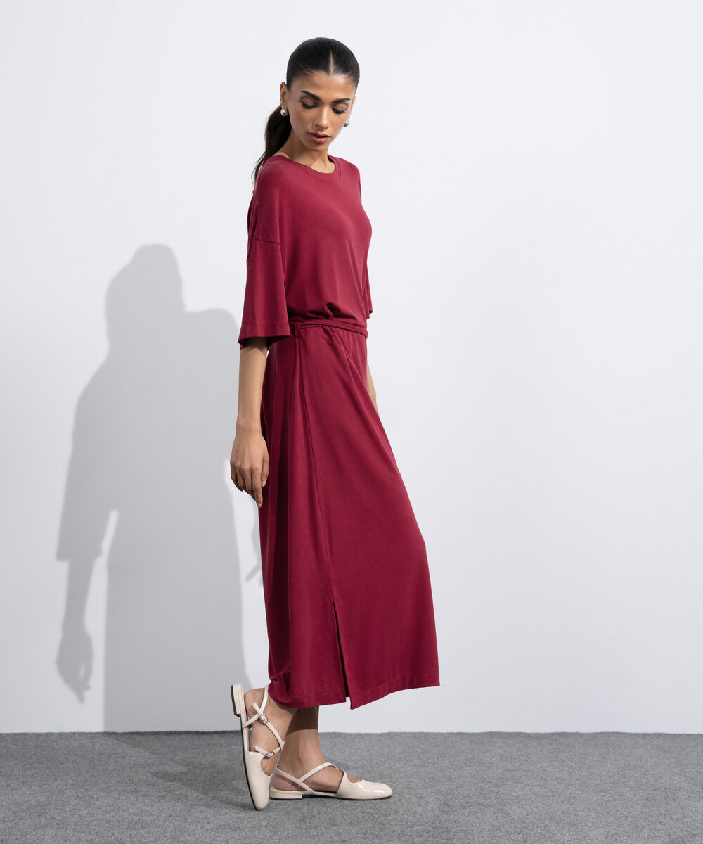 Women's Maroon Flowing Maxi Dress