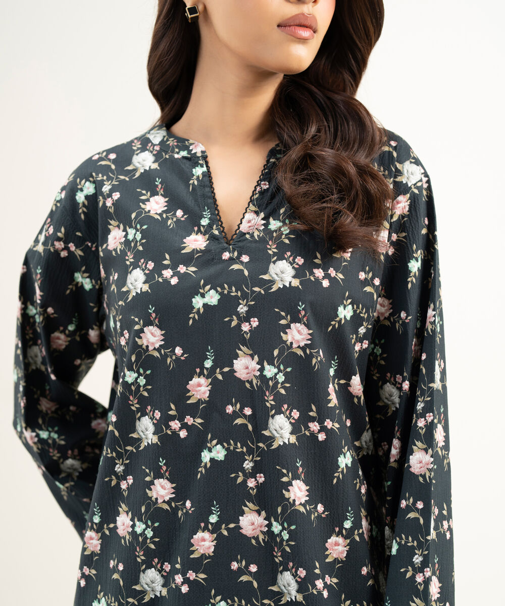 Women's RTW Seersucker Printed Black Straight Shirt