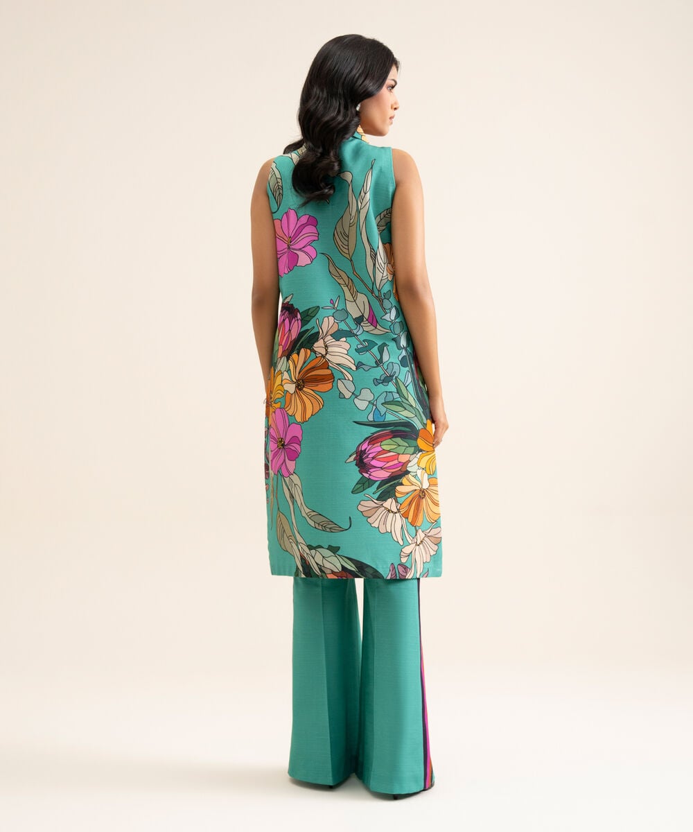 Women's Unstitched Premium Khaddar Printed 2 Piece Suit