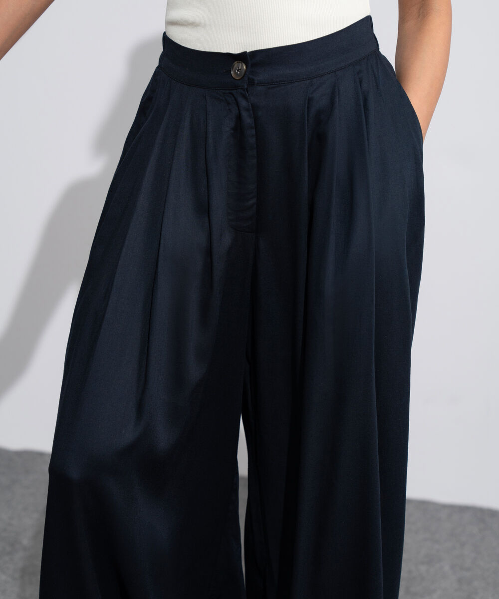 Women's Western Black Linen Blend Pleated Trousers