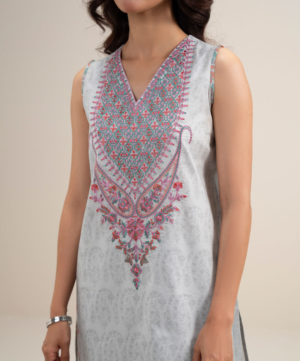 Women's Unstitched Lawn Embroidered Light Grey 3 Piece Suit