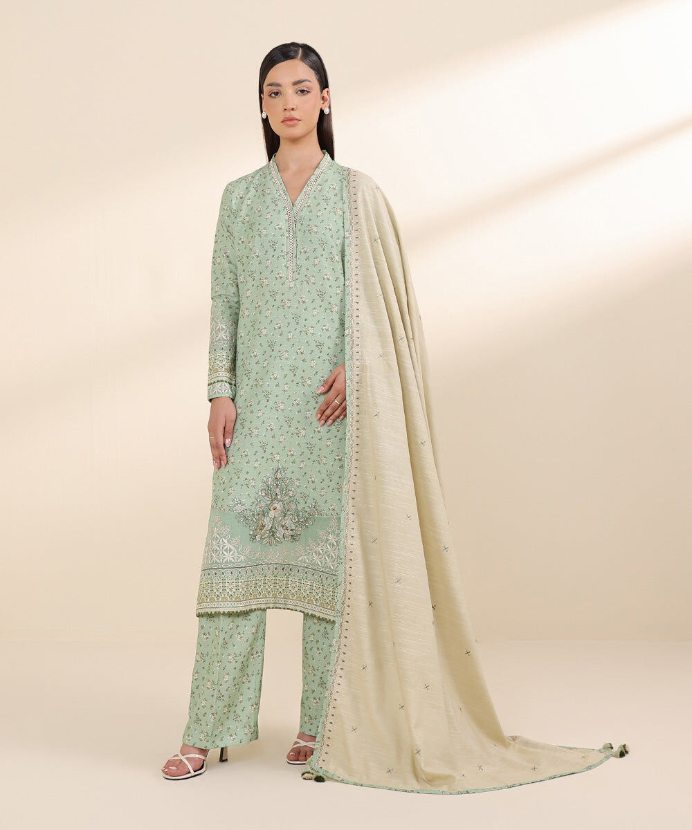 Women's Unstitched Khaddar Green Embroidered 3 Piece Suit