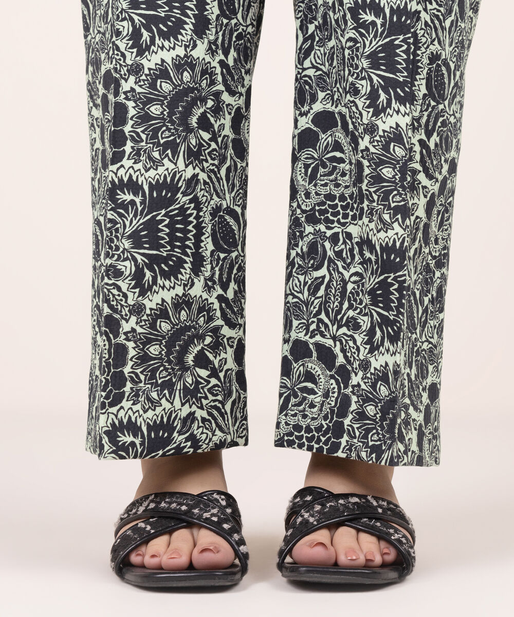 Women's RTW Seersucker Printed Black Culottes