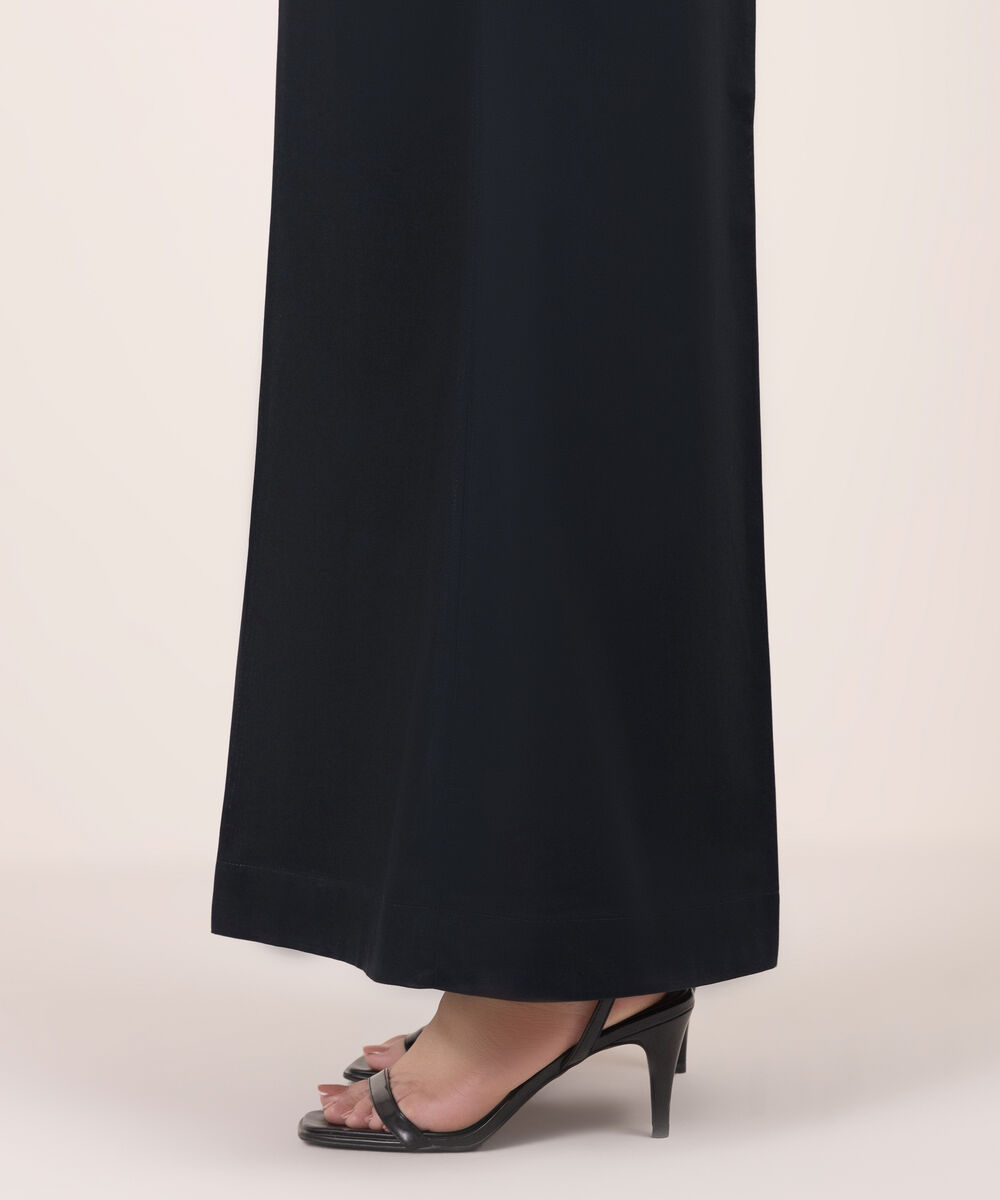 Women's RTW Lawn Solid Black Flared Pants