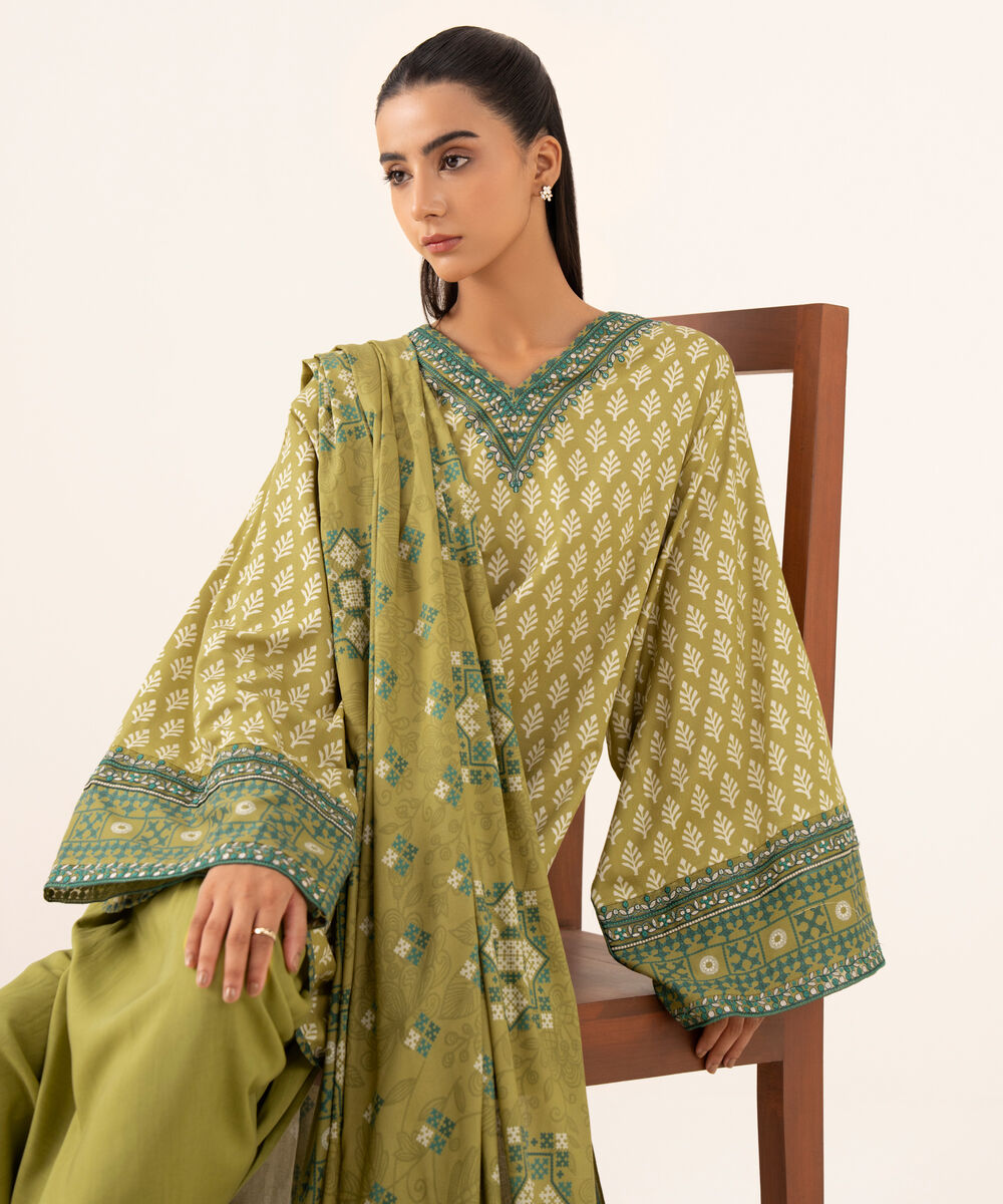 Women's Unstitched Linen Embroidered Green 3 Piece Suit