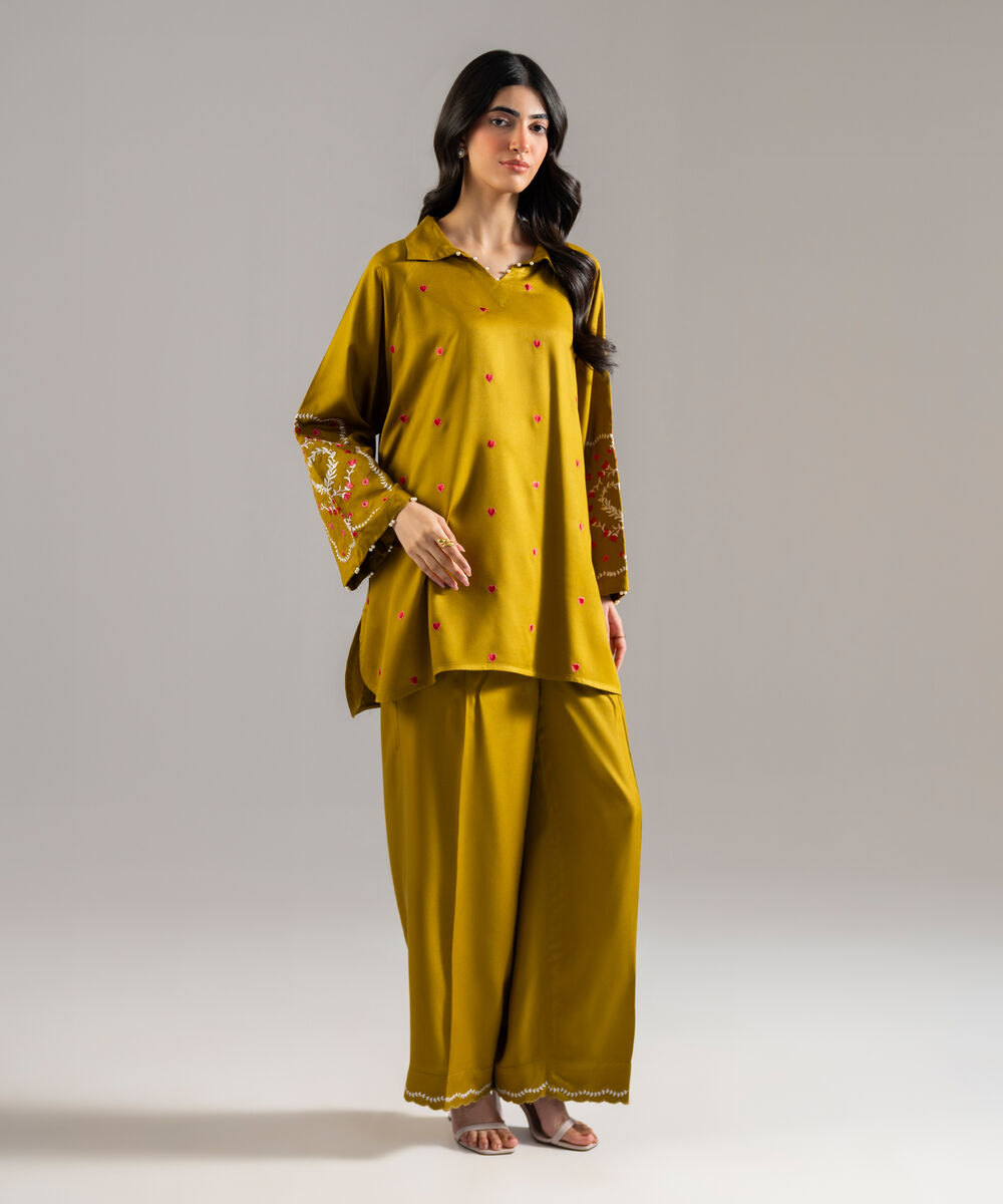 Women's RTW Bedford Solid Embroidered Green Straight Shirt