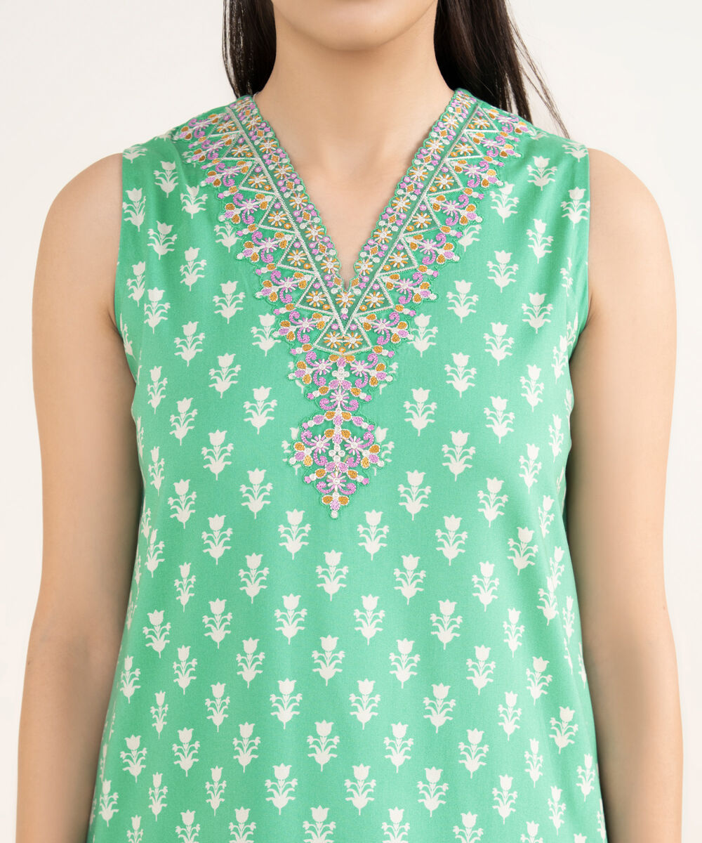 Women's Unstitched Linen Embroidered Green 3 Piece Suit