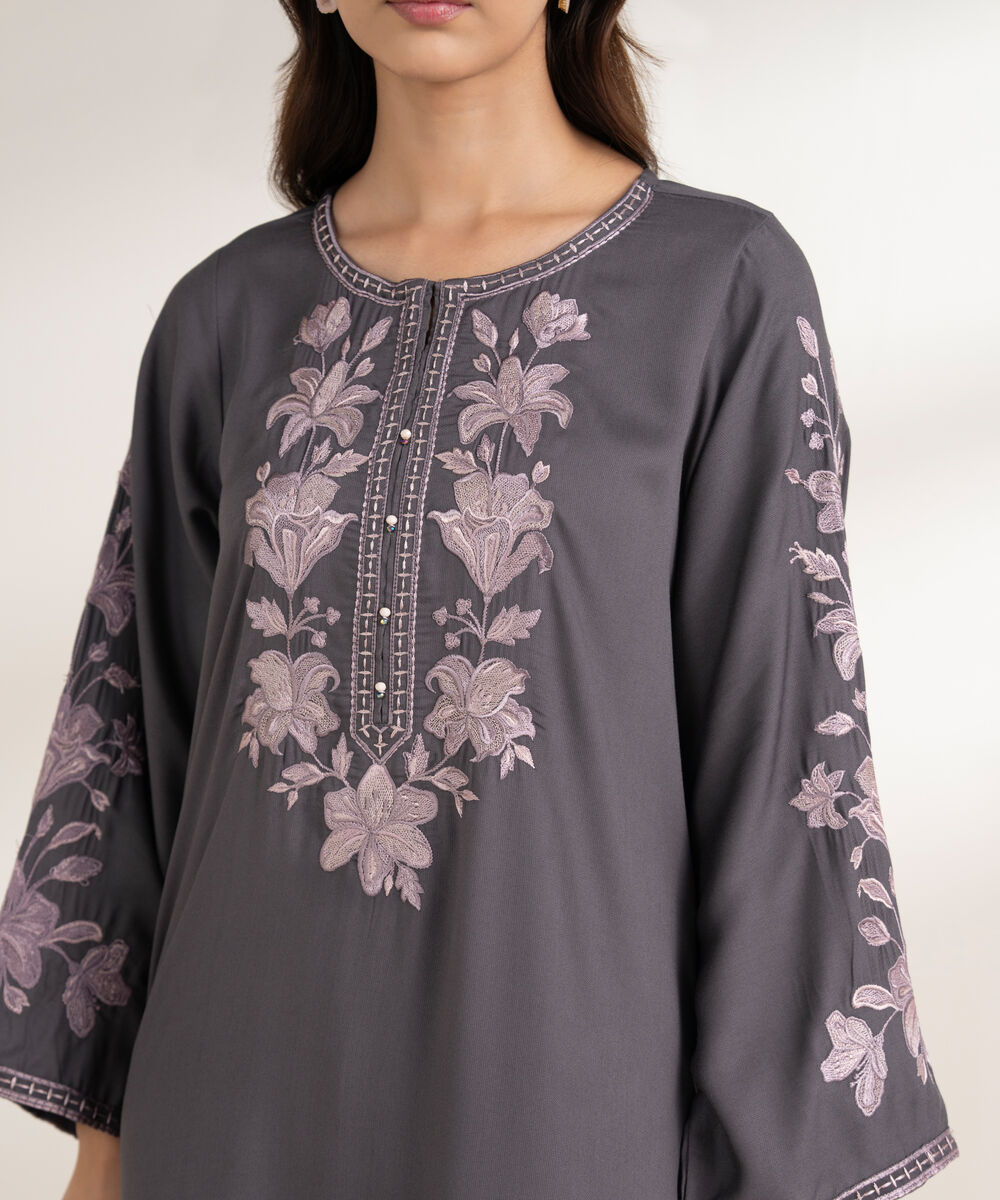 Women's RTW Bedford Embroidered Straight Grey Shirt