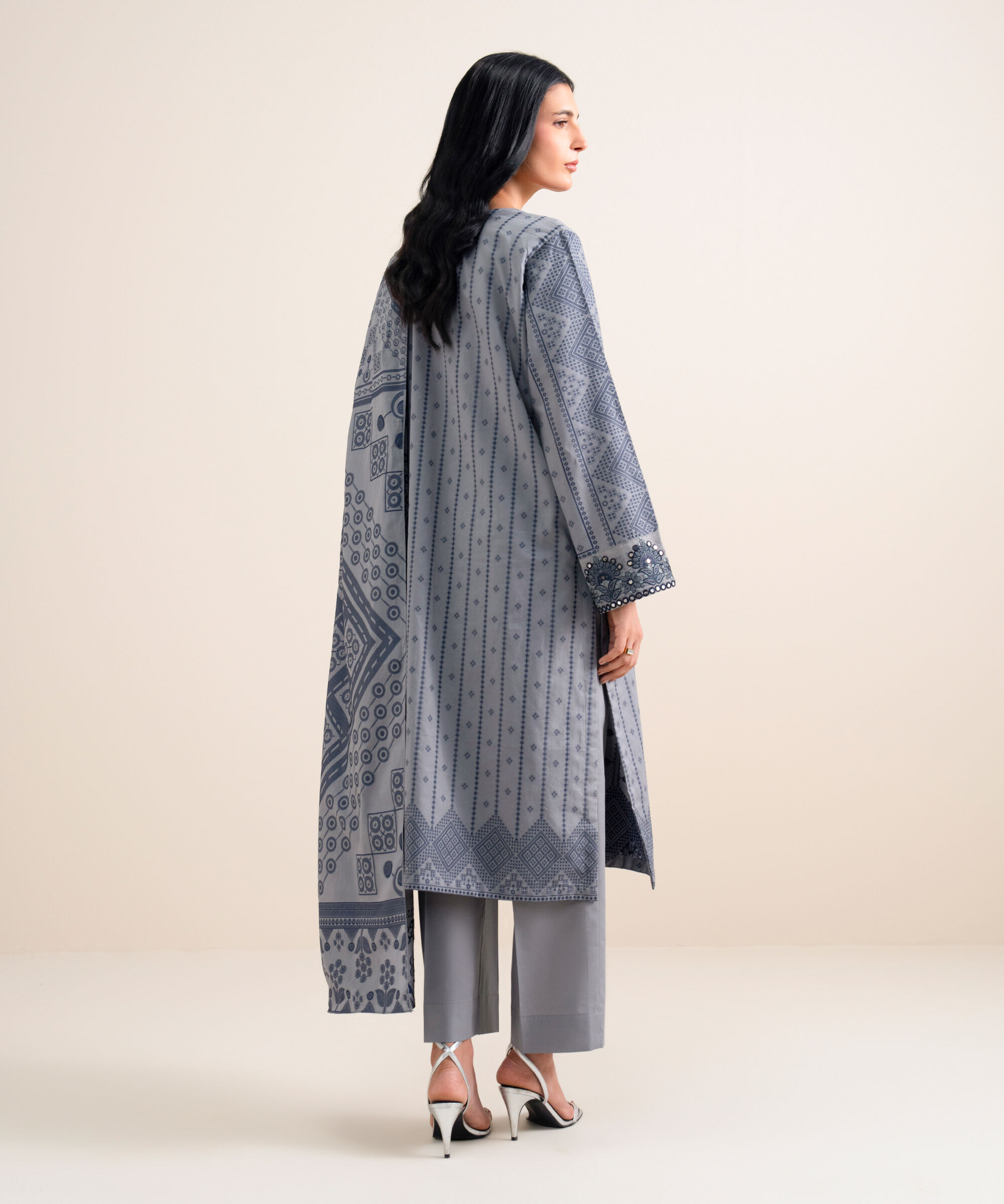 Unstitched 3 Pc Jacquard U3PEJQ25V911