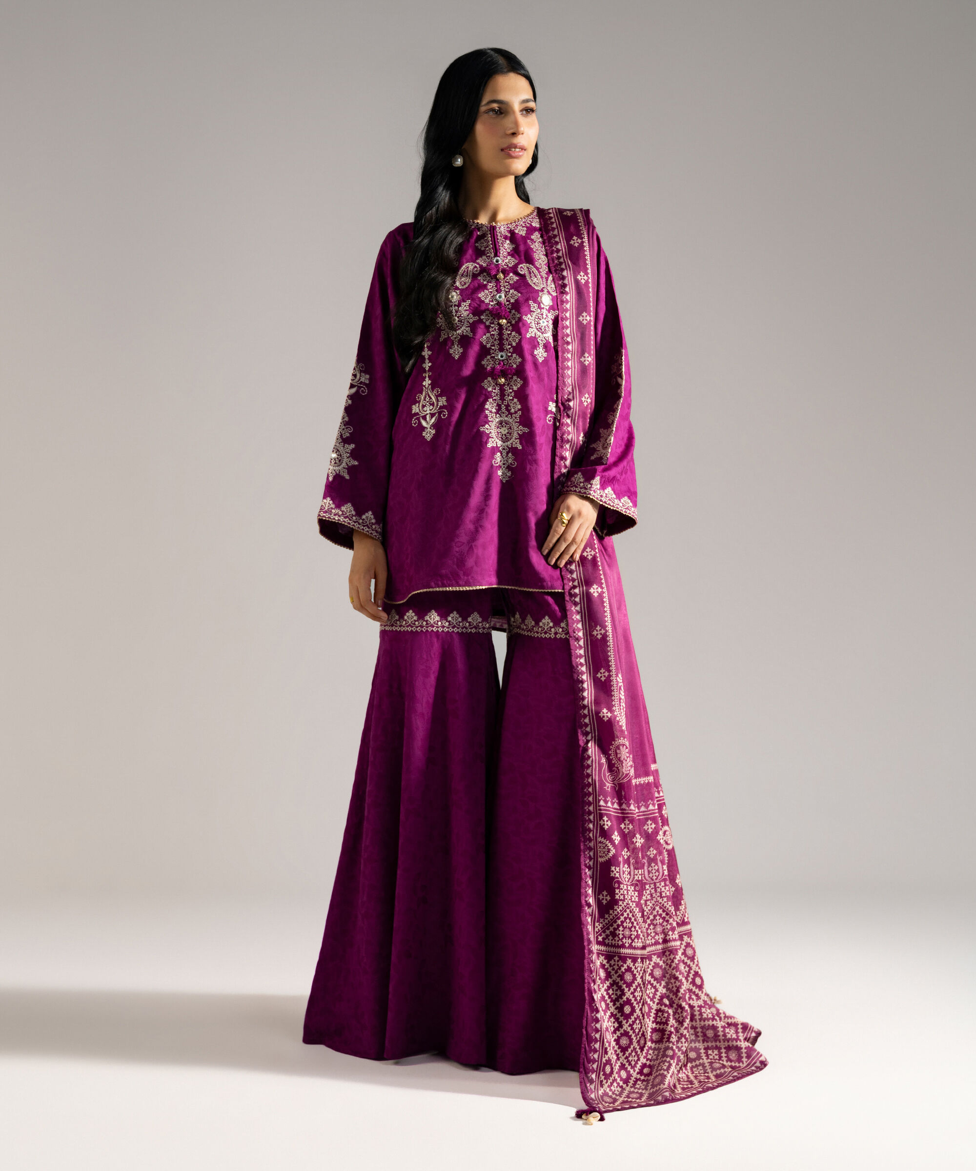 Retail Price: 15990/-PKR