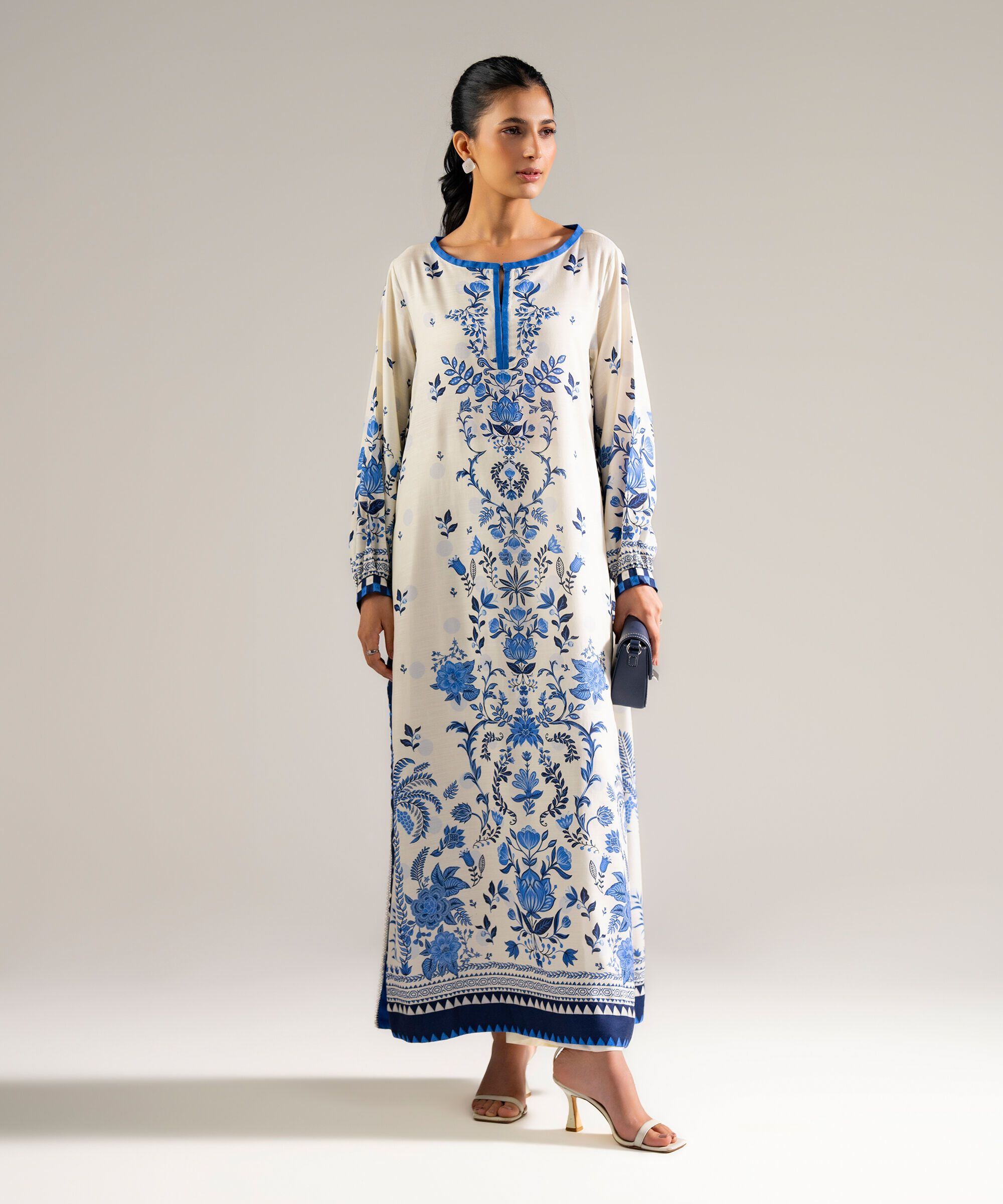 Retail Price: 10990/-PKR