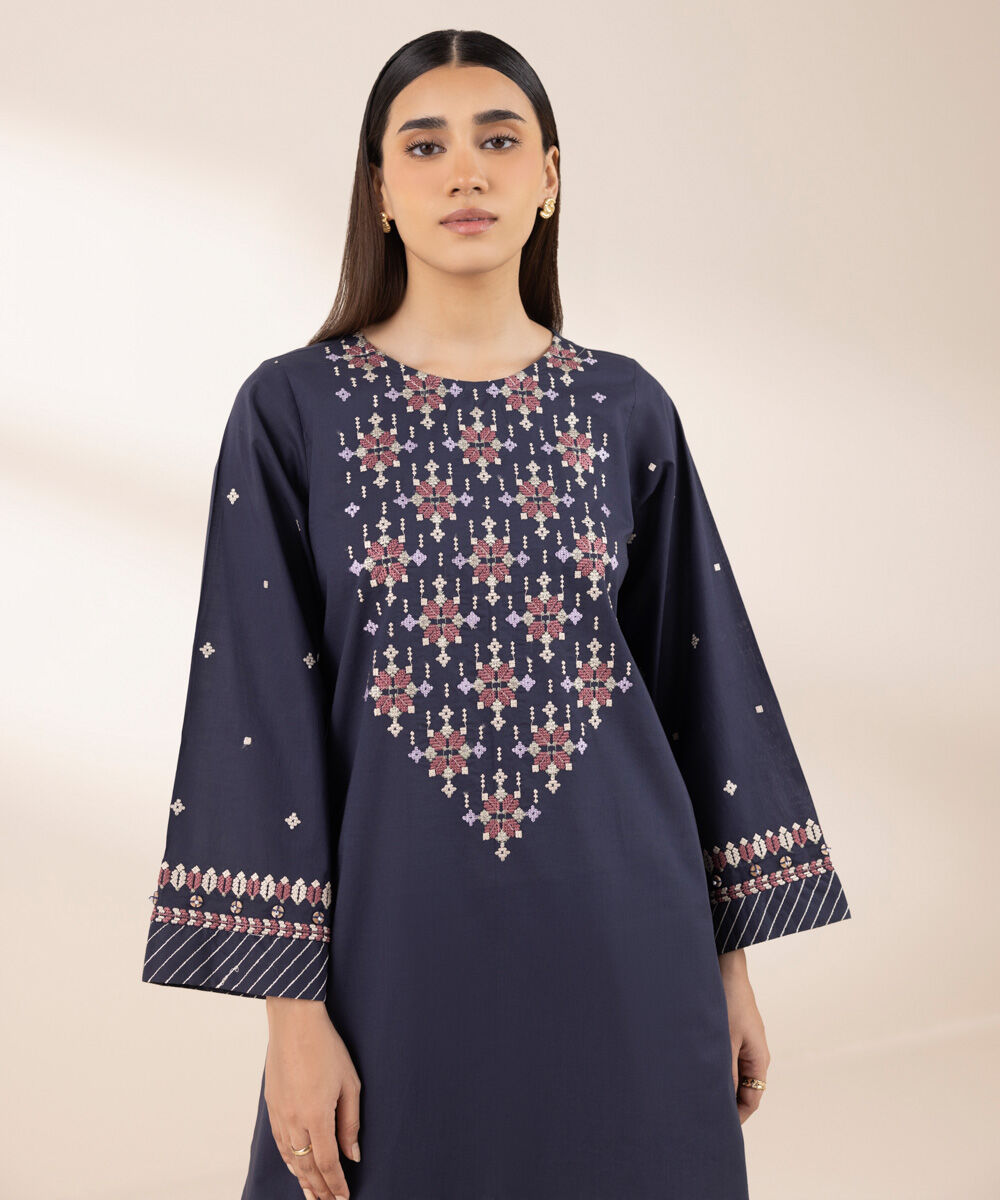 Women's RTW Cross Hatch Blue Embroidered A-Line Shirt