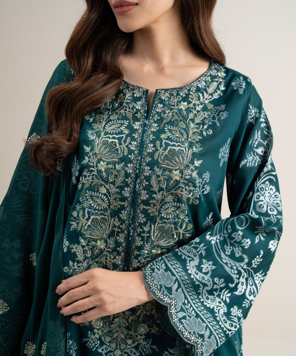 Women's Unstitched Extra Weft Jacquard Embroidered Green 3 Piece Suit