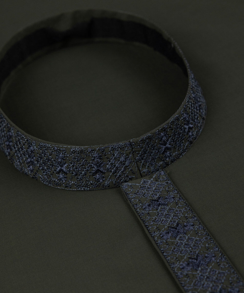 Men's Unstitched Premium Wash & Wear Green Full Suit Fabric