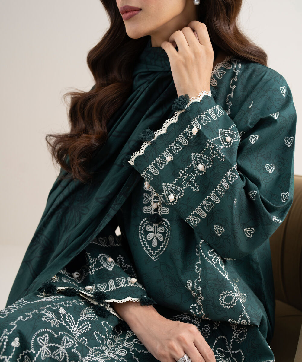 Women's Unstitched Lawn Embroidered Green 3 Piece Suit