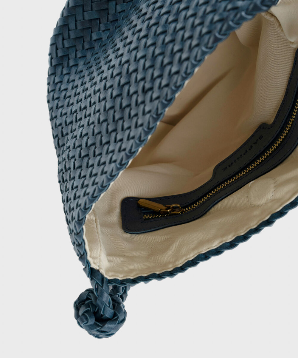 Women's Blue Shoulder Bag With Magnetic Clasp Clouser.
