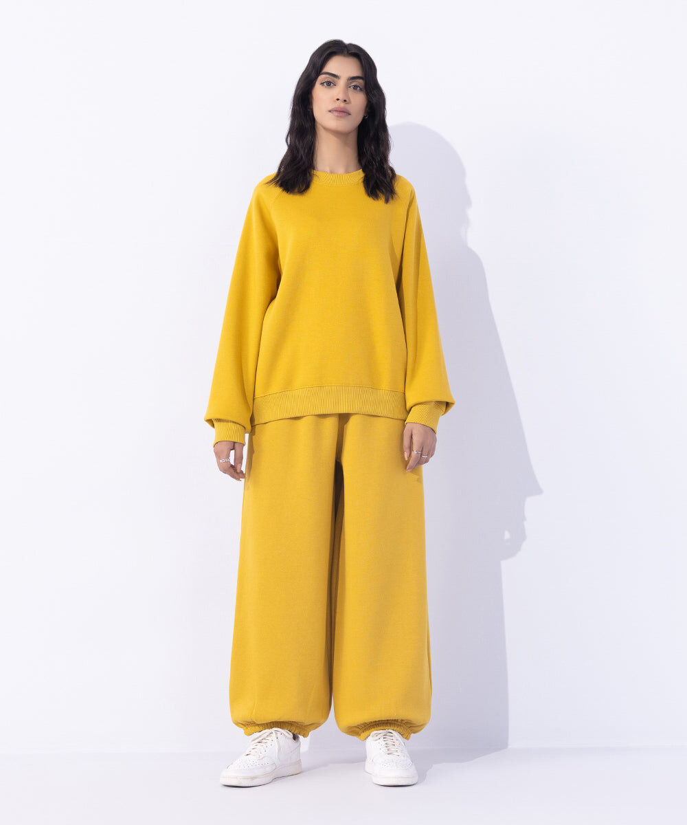Woman - Yellow Fleece Sweatshirt with Raglan Sleeves