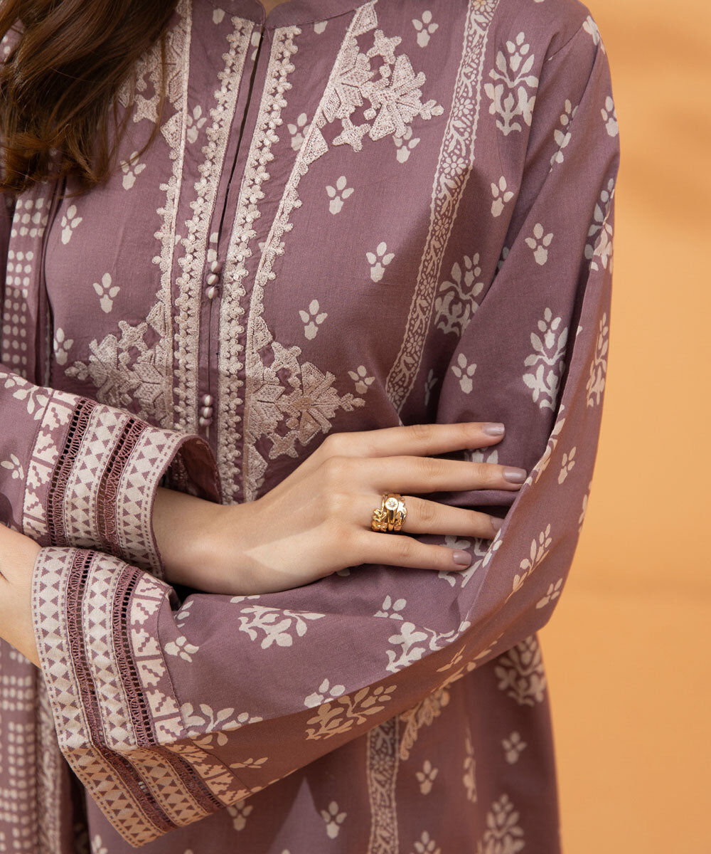 3 Piece - Embroidered Lawn Suit