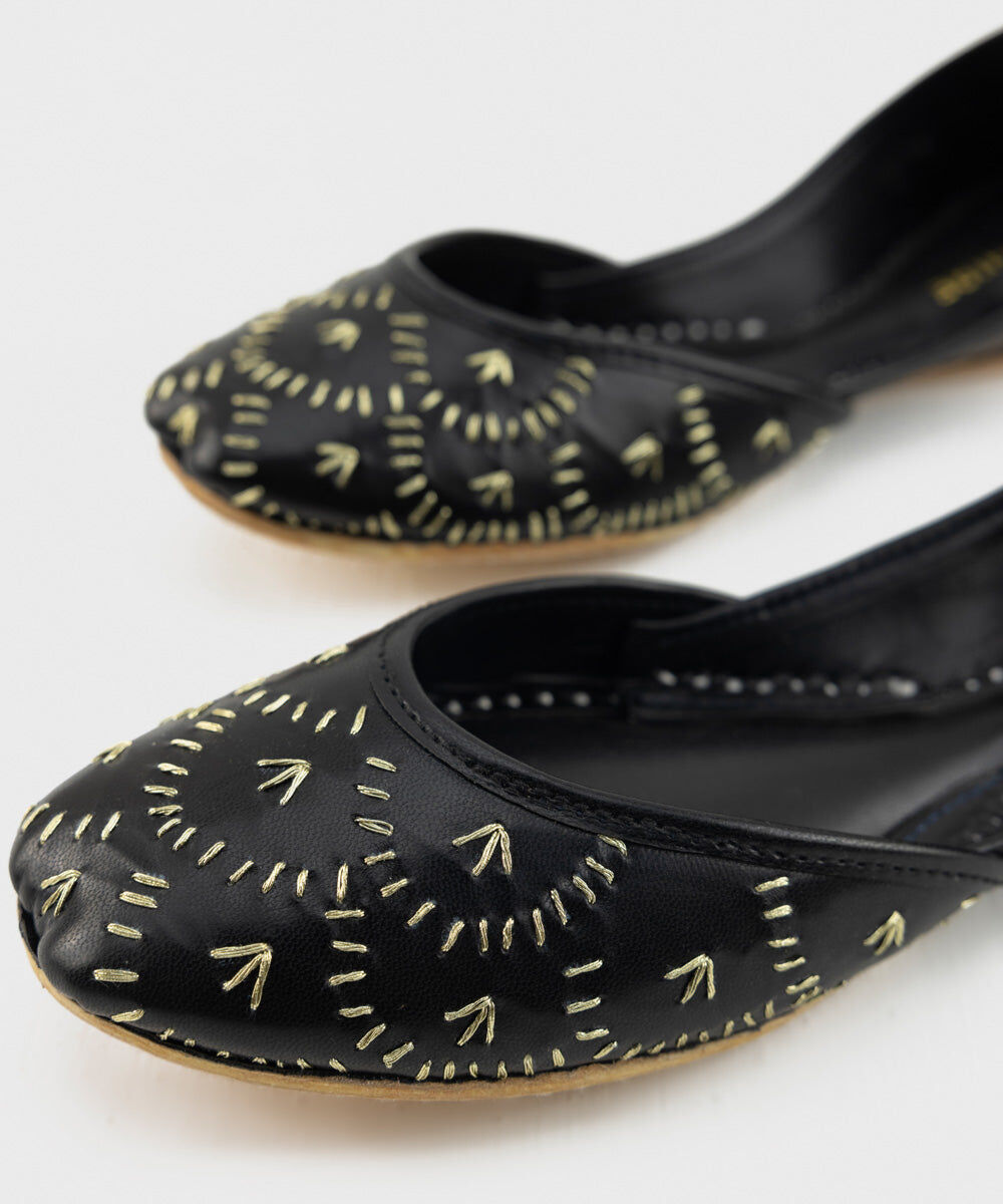 Women's Black Khussa