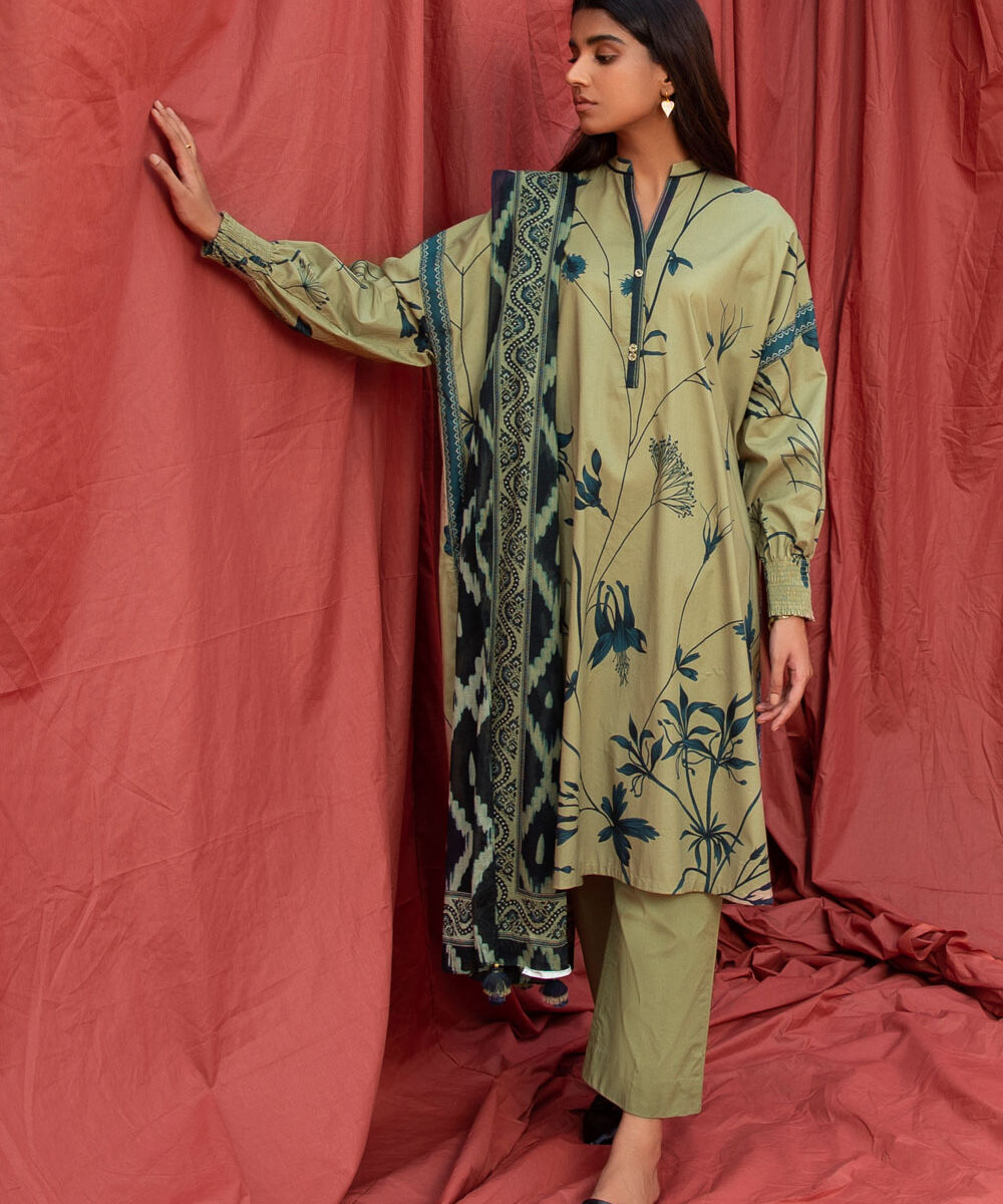 South Lawn Unstitched 3 Piece Sapphire PK