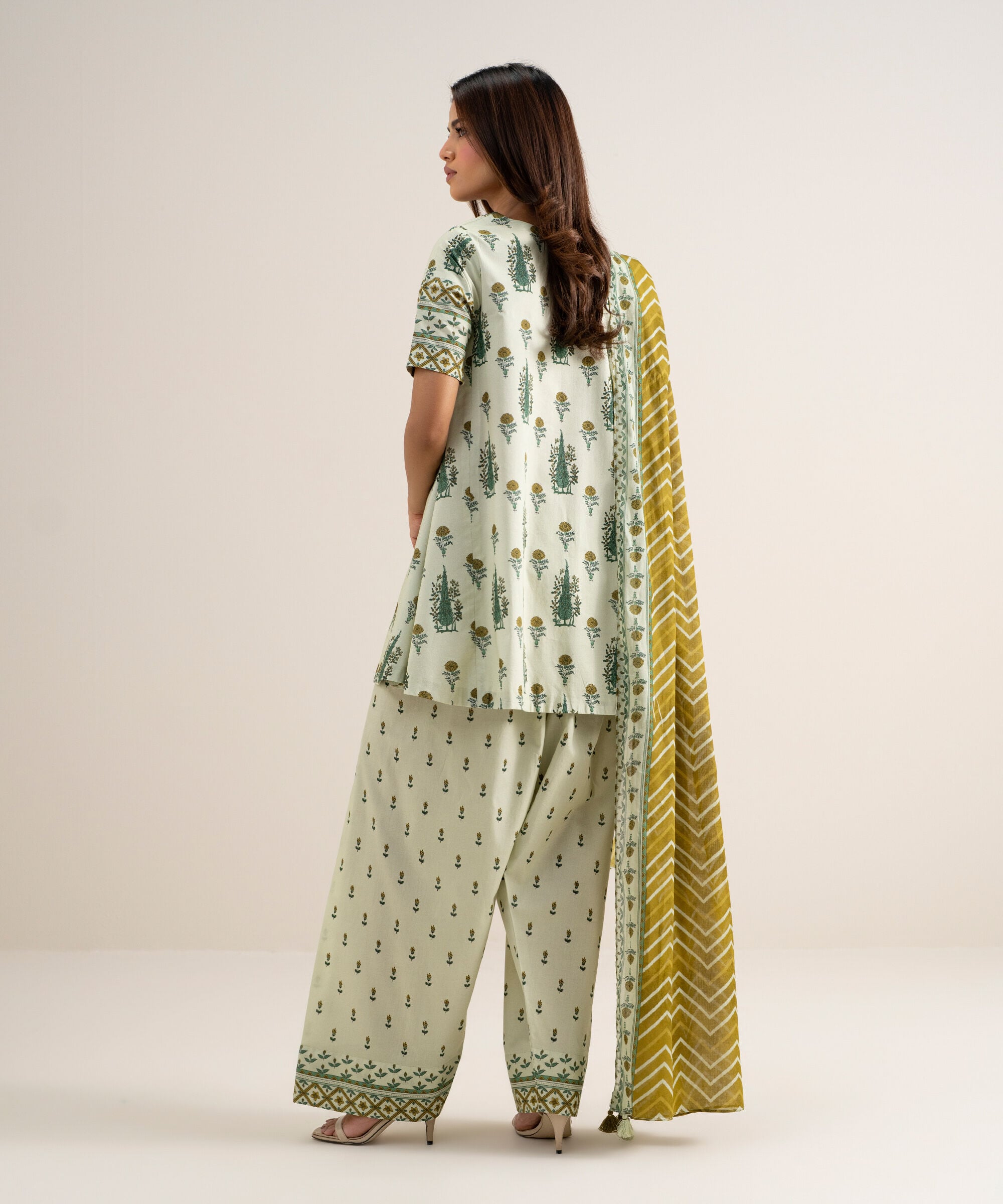 Unstitched 3 PC U3PDDS26V655