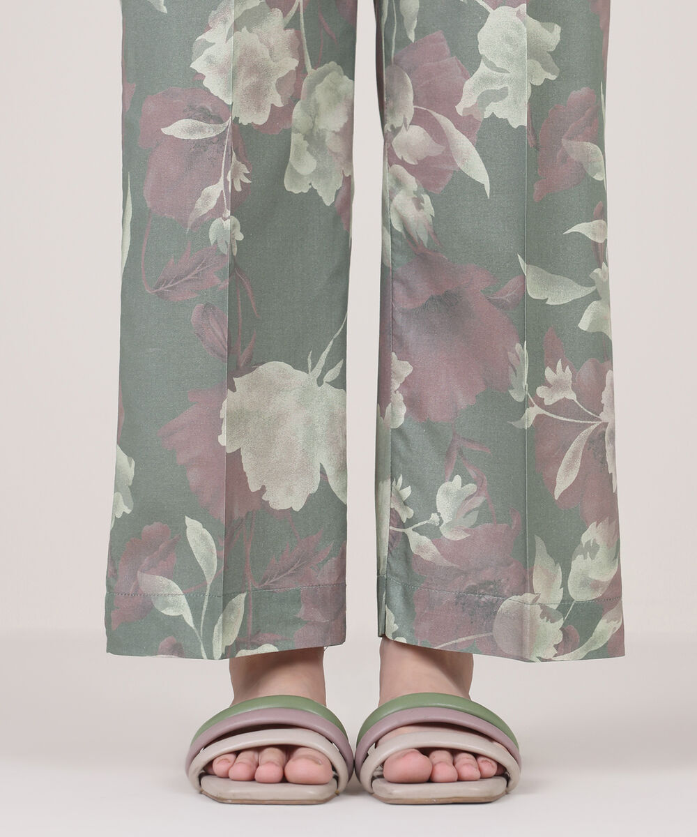 Women's RTW Cambric Multi Printed Straight Pants